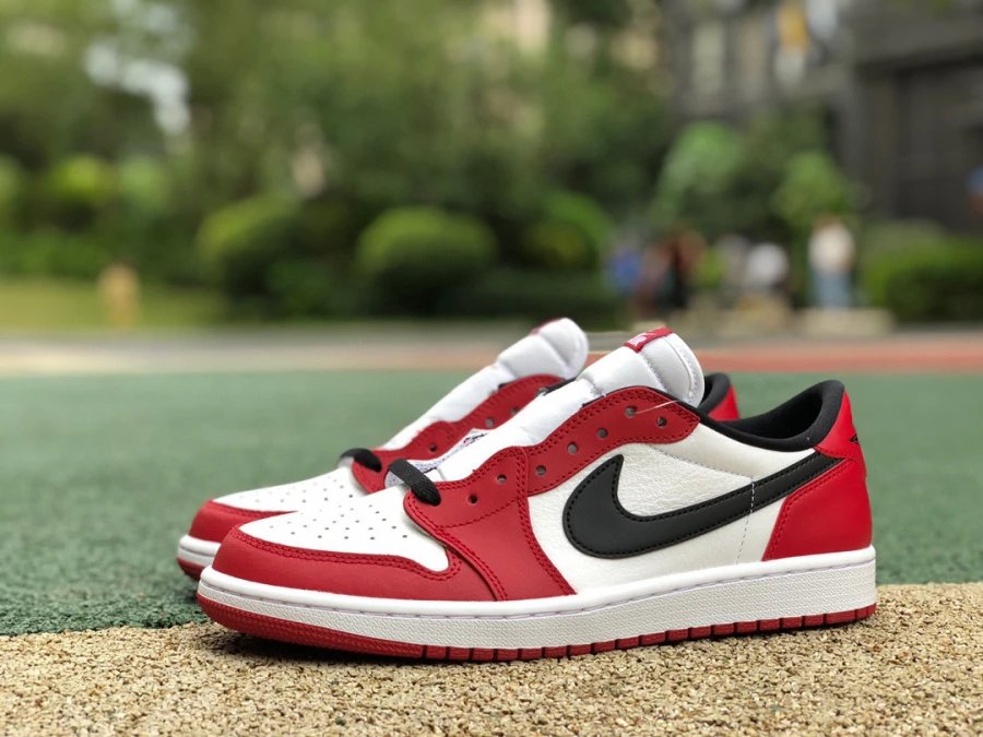 Jordan 1 Low