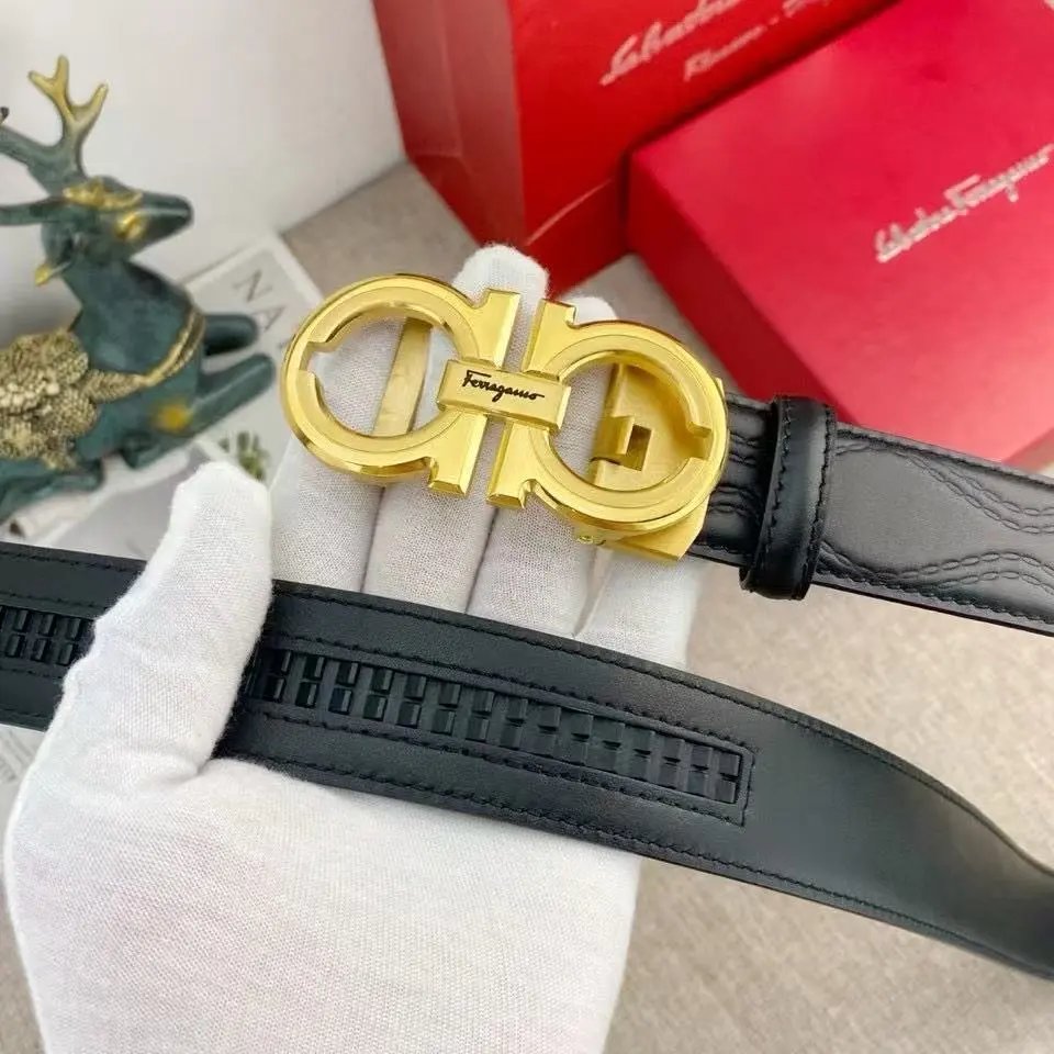  Louis Vuitton Gucci...Belt