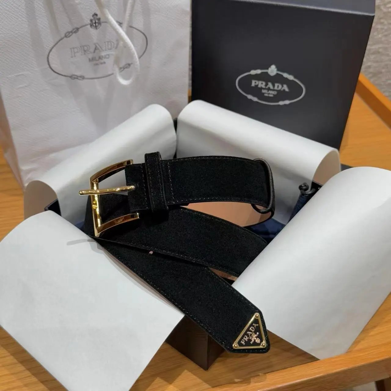 Fendi  Louis Vuitton... Belt