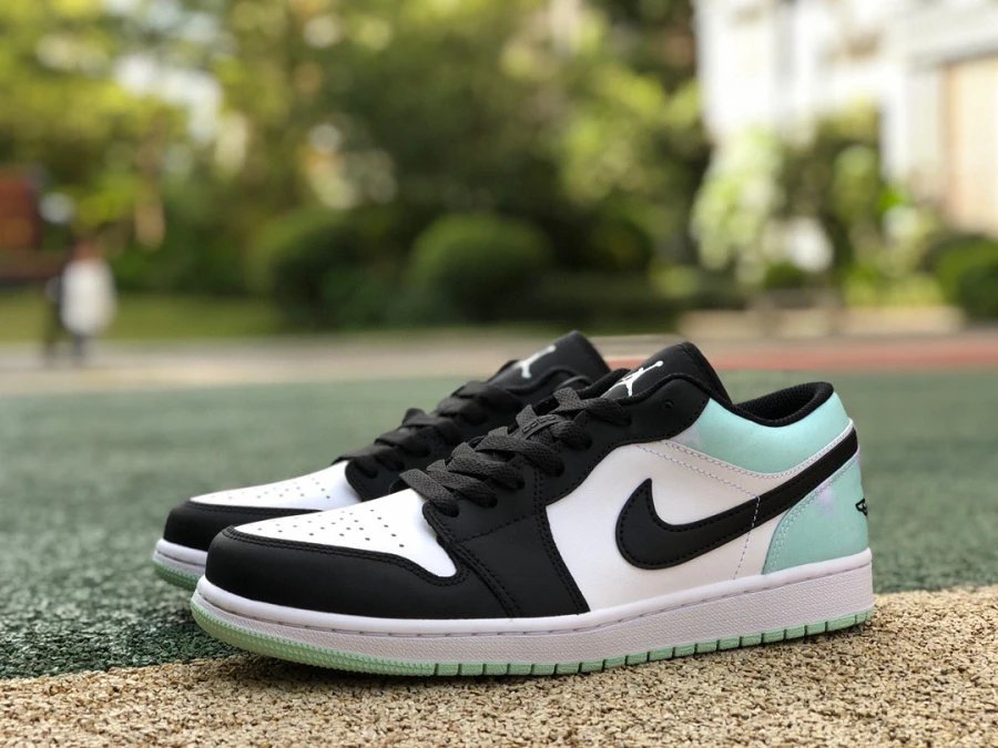 Jordan 1 Low