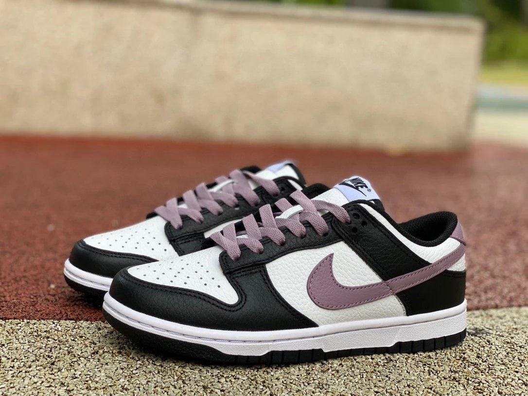 Nike SB Dunk Low