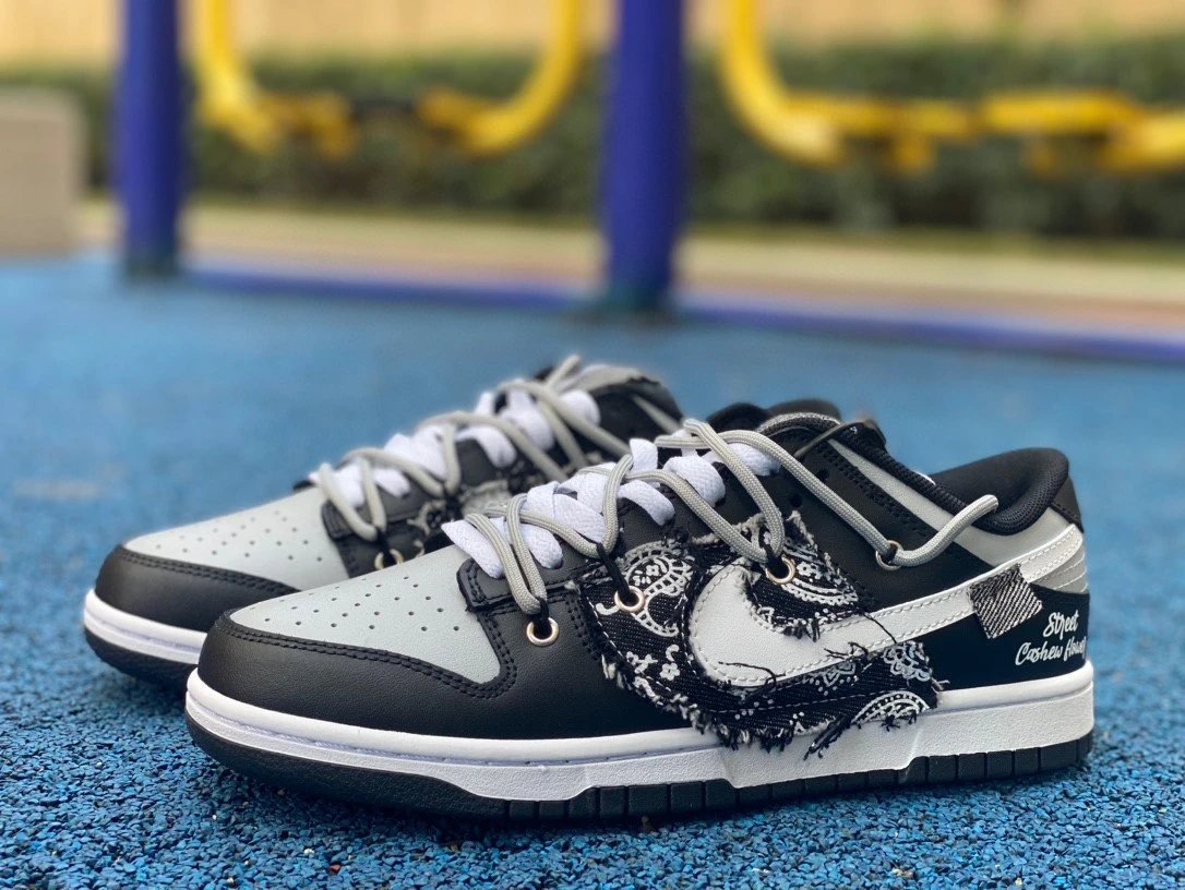 Nike SB Dunk Low