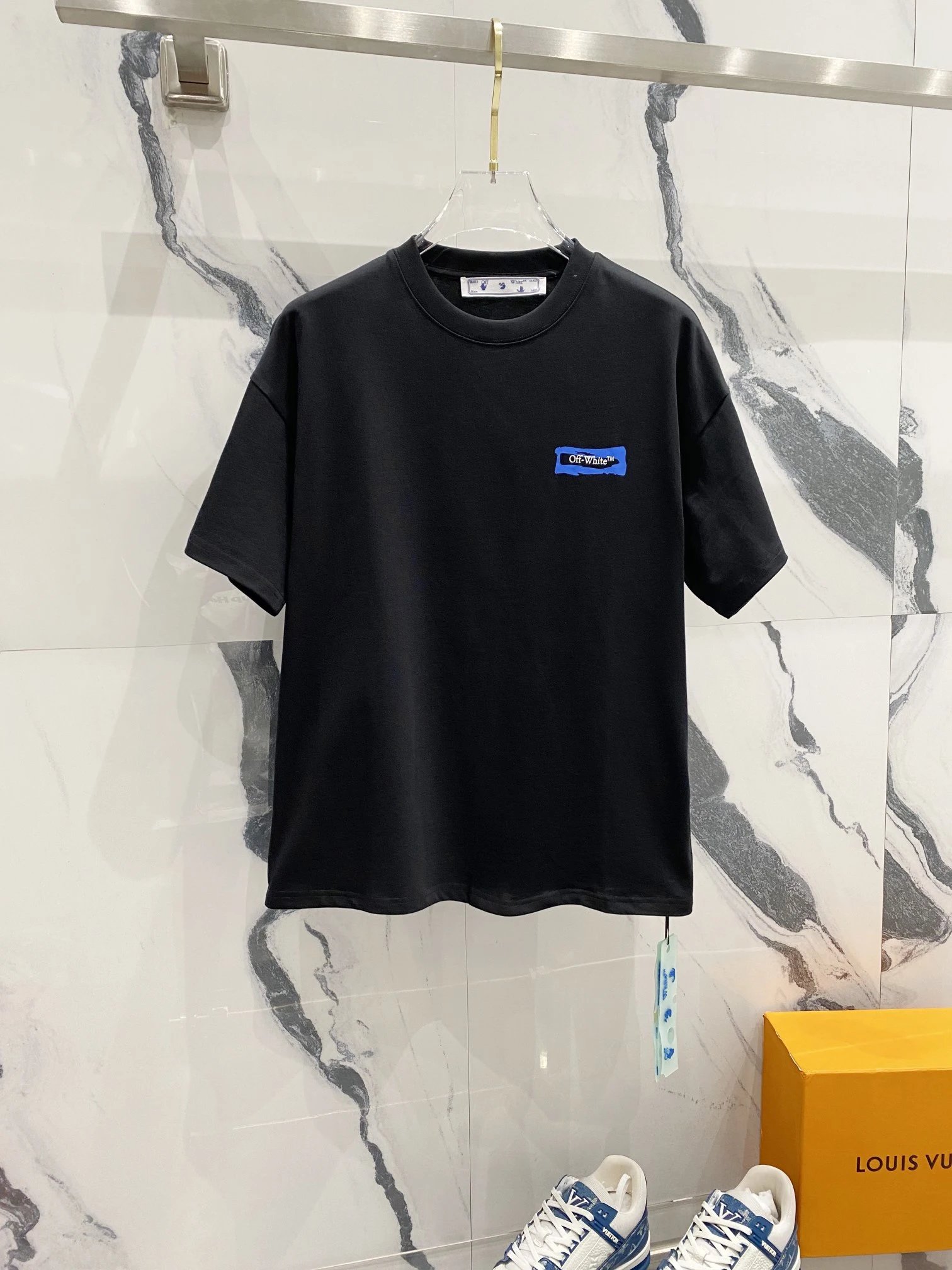  Off-White T-Shirts