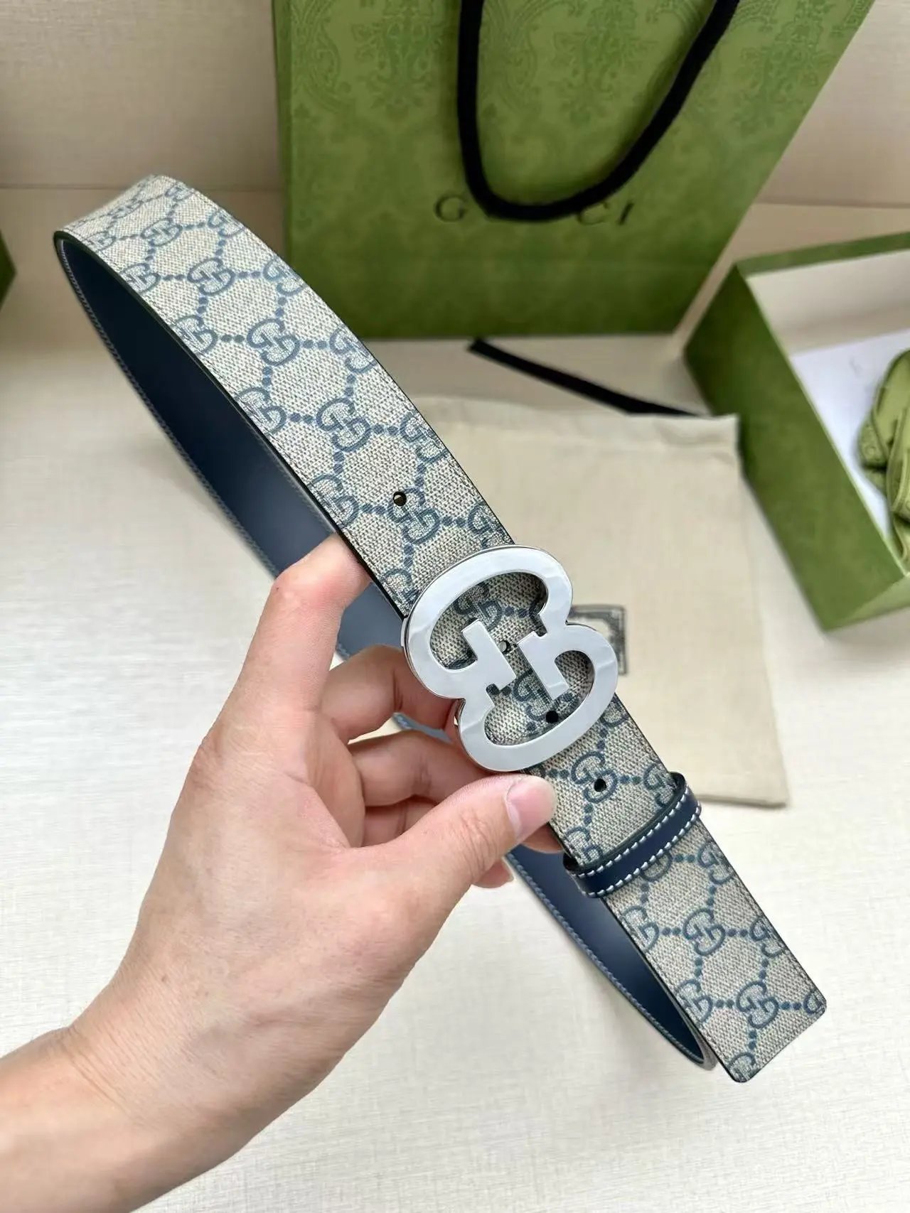  Louis Vuitton Gucci...Belt