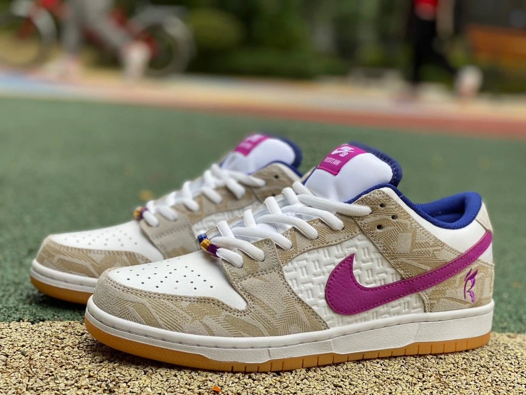 Nike SB Dunk Low