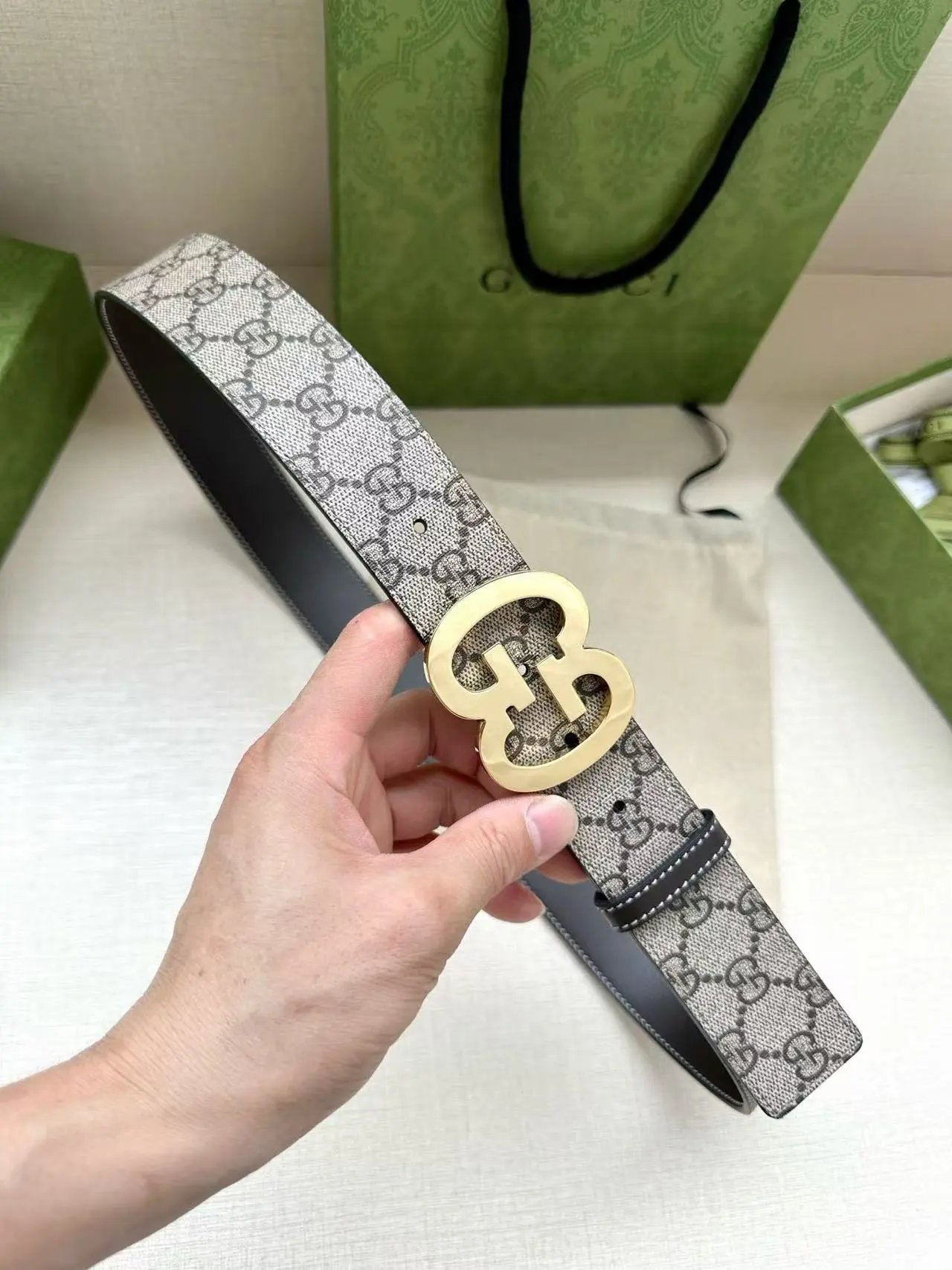  Louis Vuitton Gucci...Belt