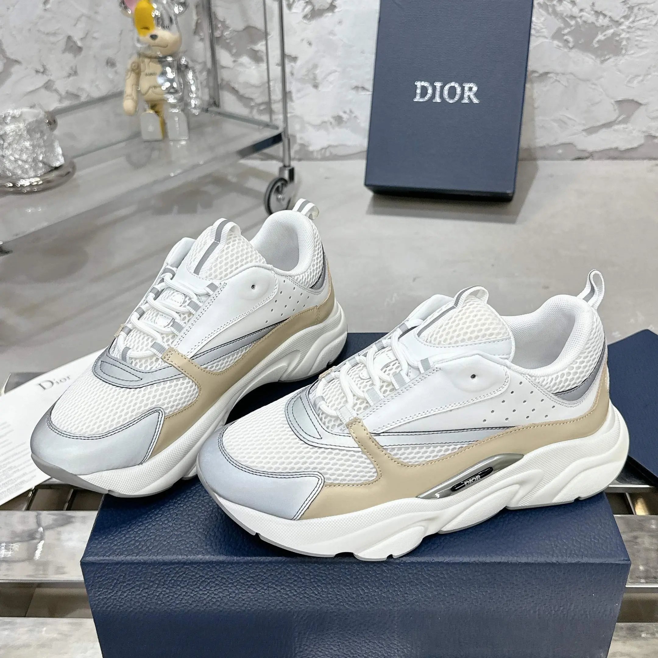 Dior B22 Sneaker White Beige