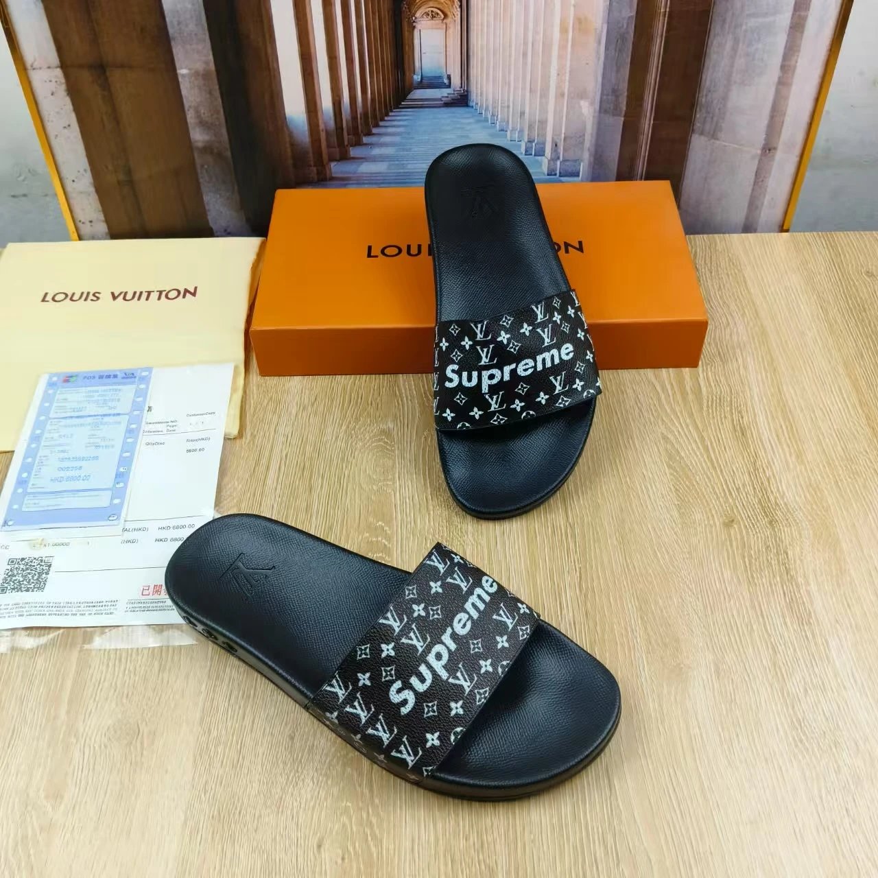 Louis Vuitton x Supreme Monogram Slide Black