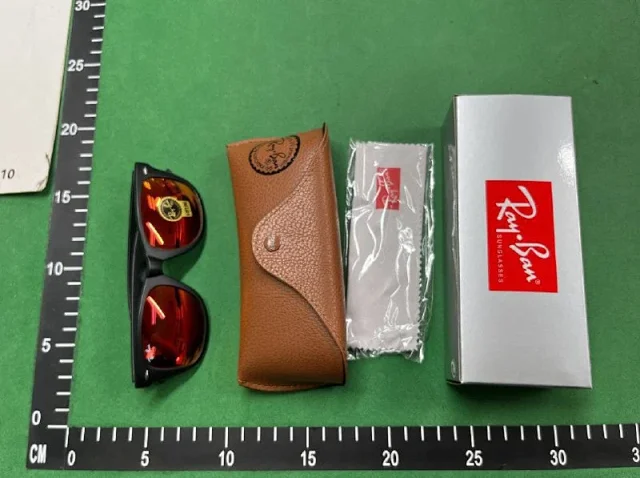 Ray-Ban Eyewear Wayfarer-style sunglasses product detail image 6