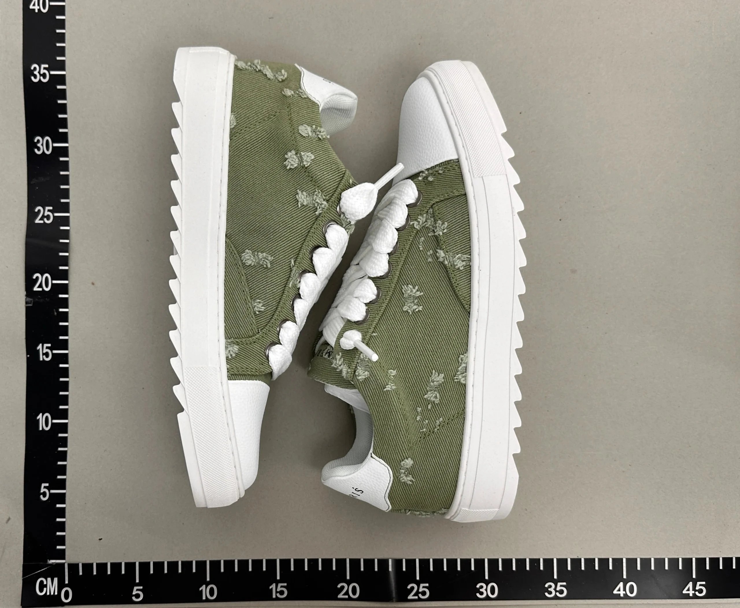 Off‑White sneakers - rep buty