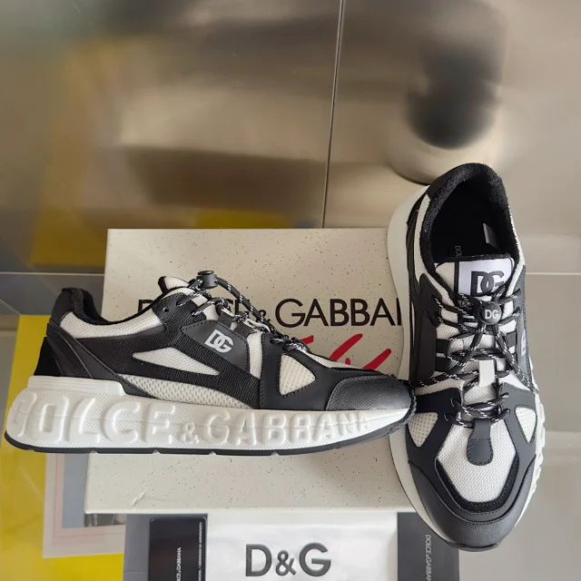 Dolce & Gabbana Sneakers Chunky mesh with logo-embossed sole product detail image 38