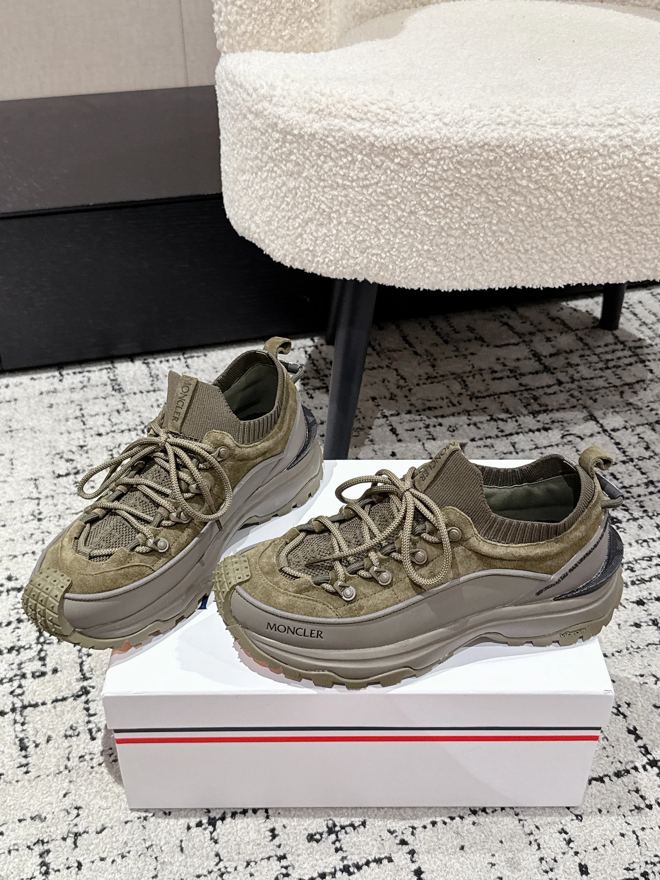 Dolce & Gabbana Trailgrip Lite 3 Altive Hiking Shoe photo 7