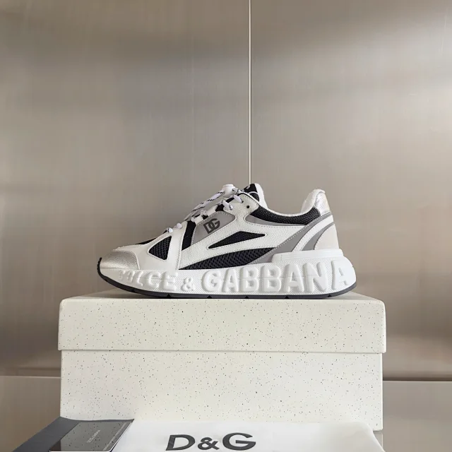 Dolce & Gabbana Sneakers Chunky mesh with logo-embossed sole product detail image 32