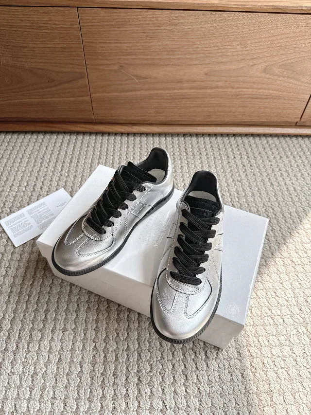 MM6 Maison Margiela Sneakers German Training product detail image 85