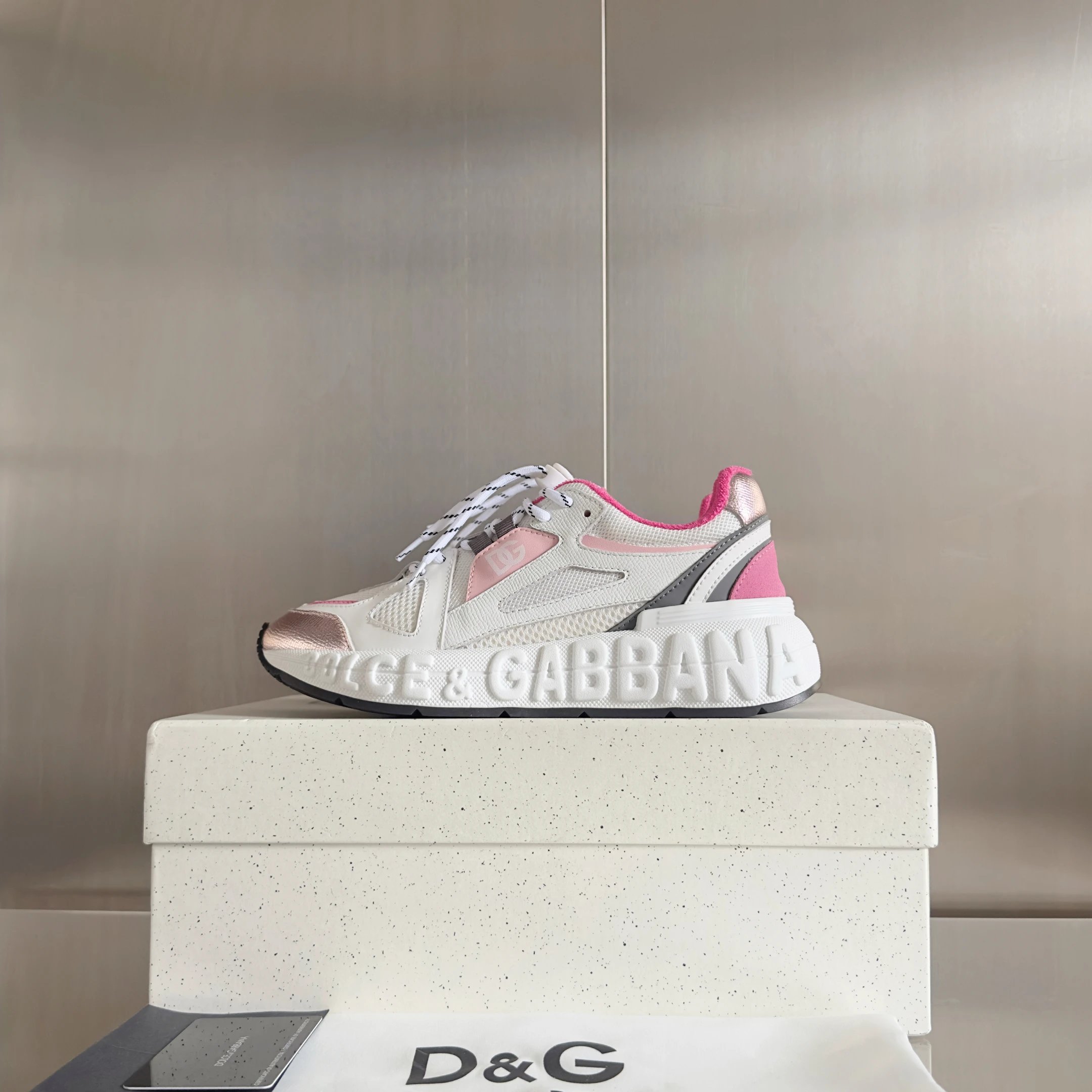 Dolce & Gabbana Sneakers Chunky mesh with logo-embossed sole — D&G sneakers 06
