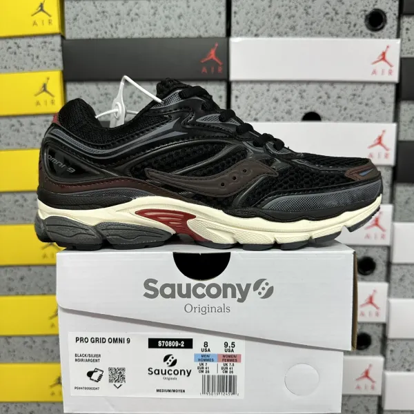Saucony ProGrid Omni 9 Black / Silver / Red Running Shoes - 1