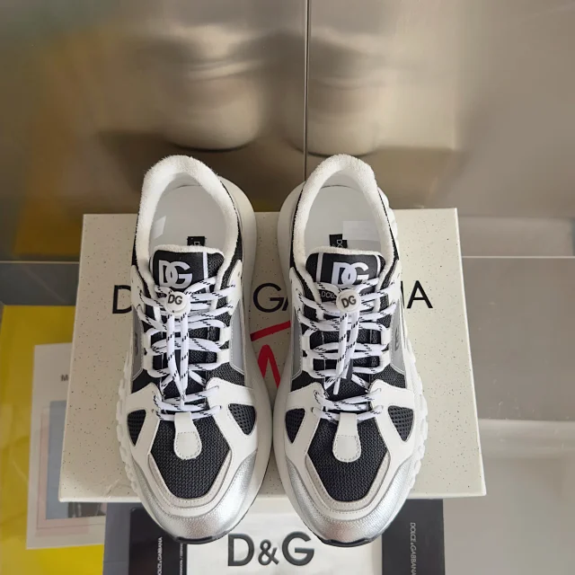 Dolce & Gabbana Sneakers Chunky mesh with logo-embossed sole product detail image 34