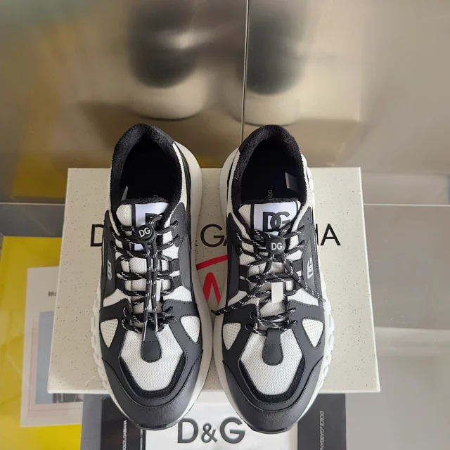 Dolce & Gabbana Sneakers Chunky mesh with logo-embossed sole product detail image 43
