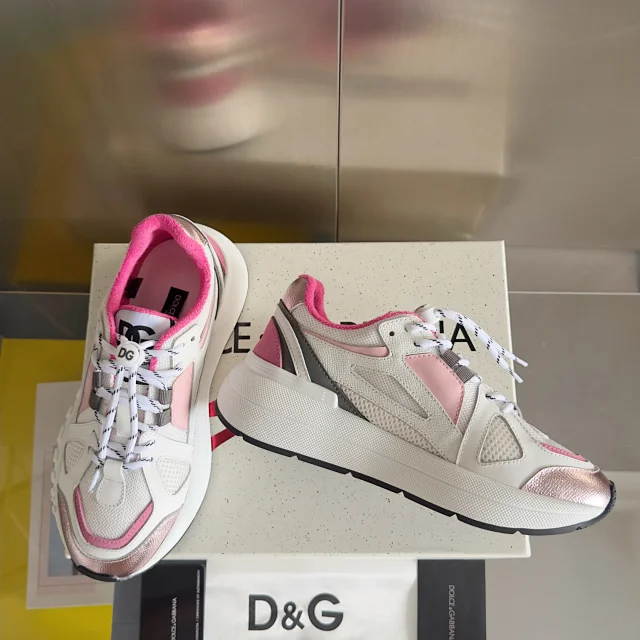 Dolce & Gabbana Sneakers Chunky mesh with logo-embossed sole product detail image 48