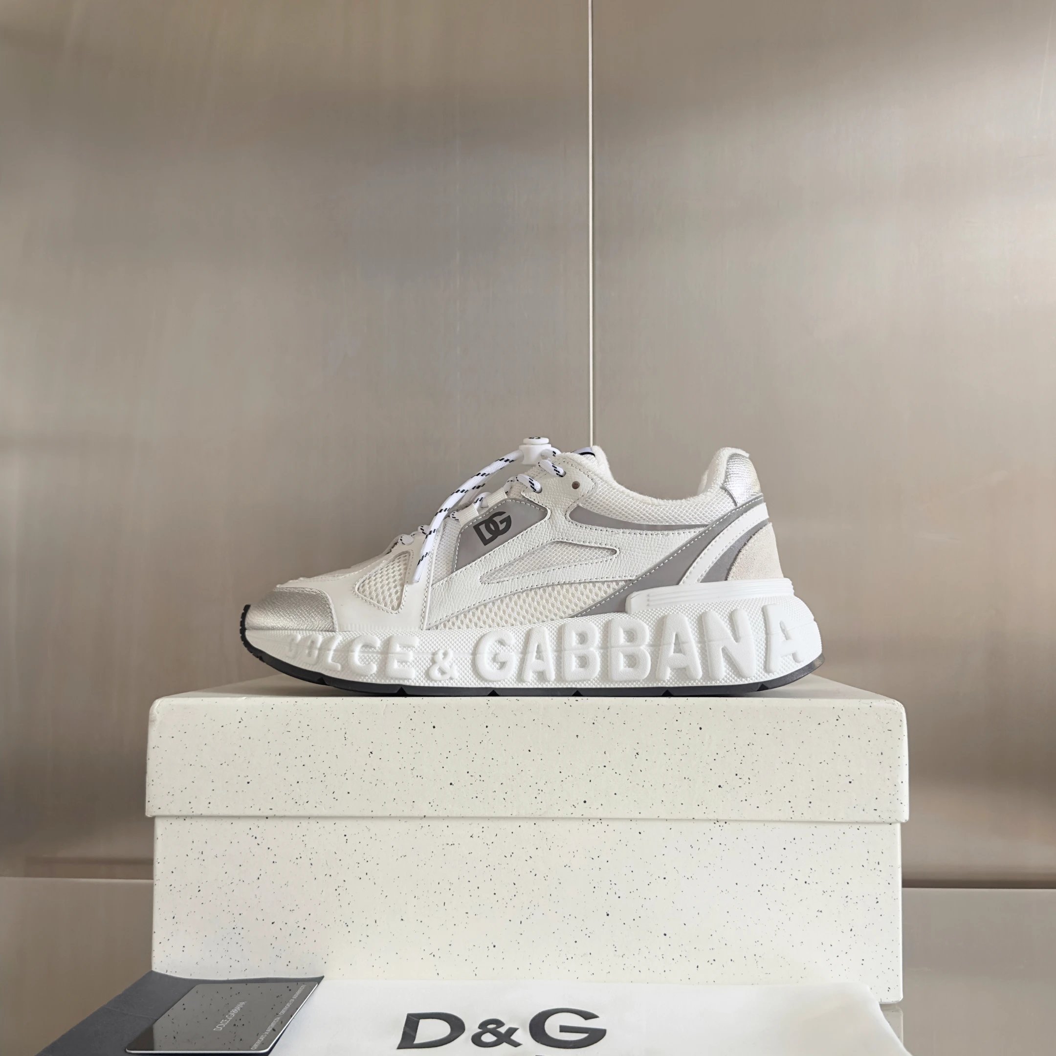 Dolce & Gabbana Sneakers Chunky mesh with logo-embossed sole — D&G sneakers 02