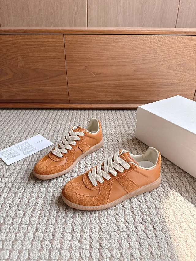 MM6 Maison Margiela Sneakers German Training product detail image 91