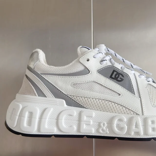 Dolce & Gabbana Sneakers Chunky mesh with logo-embossed sole product detail image 17