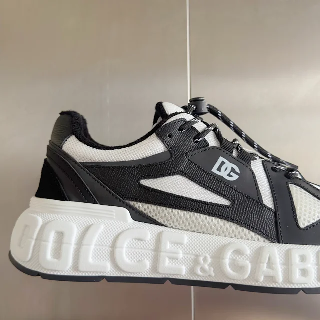 Dolce & Gabbana Sneakers Chunky mesh with logo-embossed sole product detail image 44