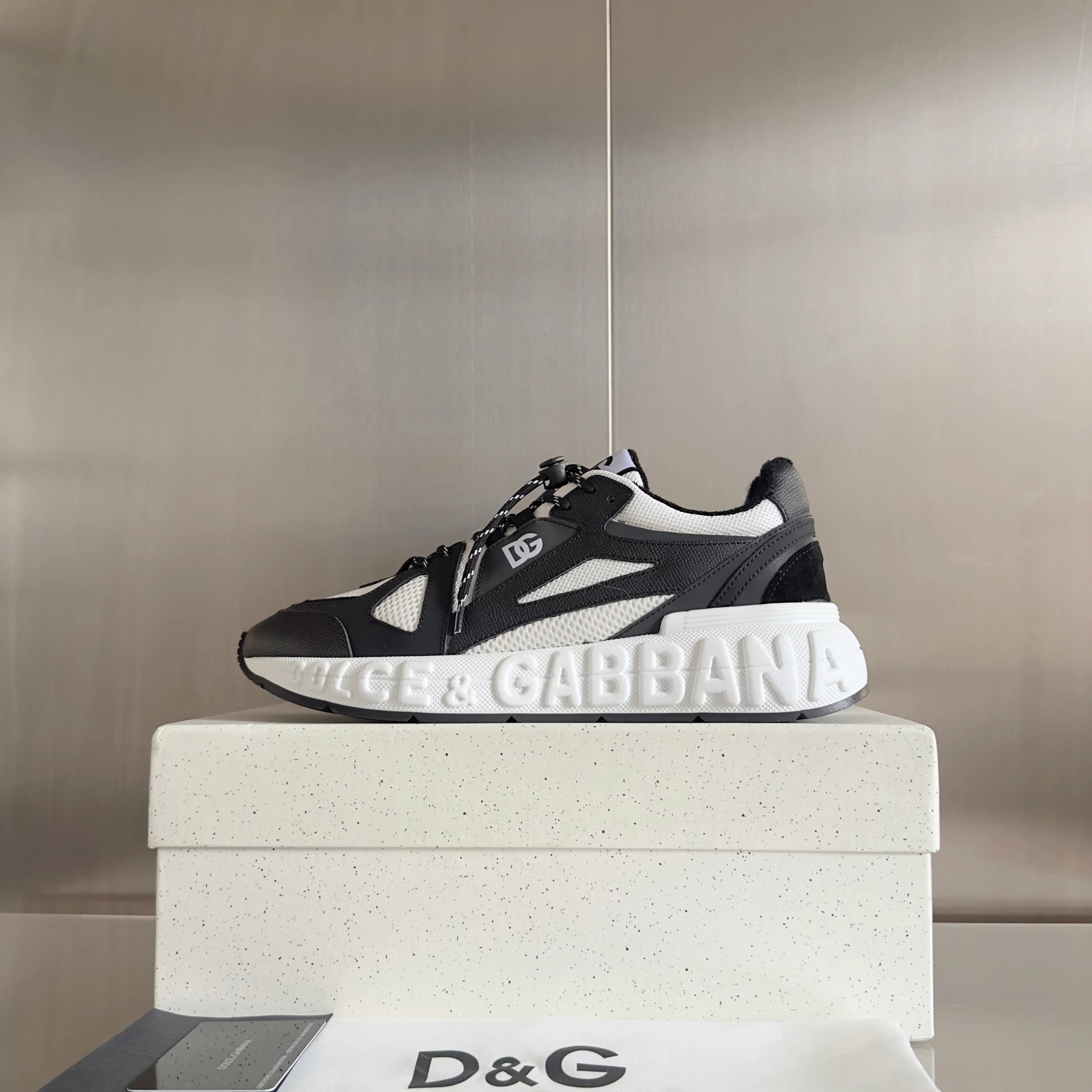Dolce & Gabbana Sneakers Chunky mesh with logo-embossed sole — D&G sneakers 05
