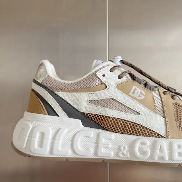 Dolce & Gabbana Sneakers Chunky mesh with logo-embossed sole product detail image 26