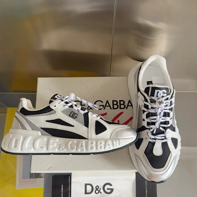 Dolce & Gabbana Sneakers Chunky mesh with logo-embossed sole product detail image 29