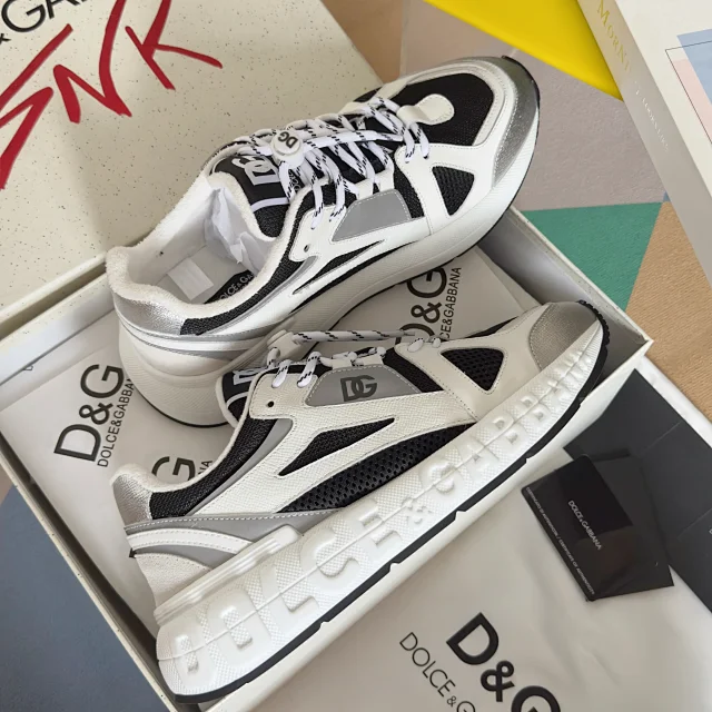 Dolce & Gabbana Sneakers Chunky mesh with logo-embossed sole product detail image 31