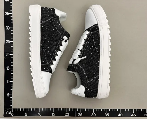 Design Polka Dot Denim Sneakers Black and White - 1