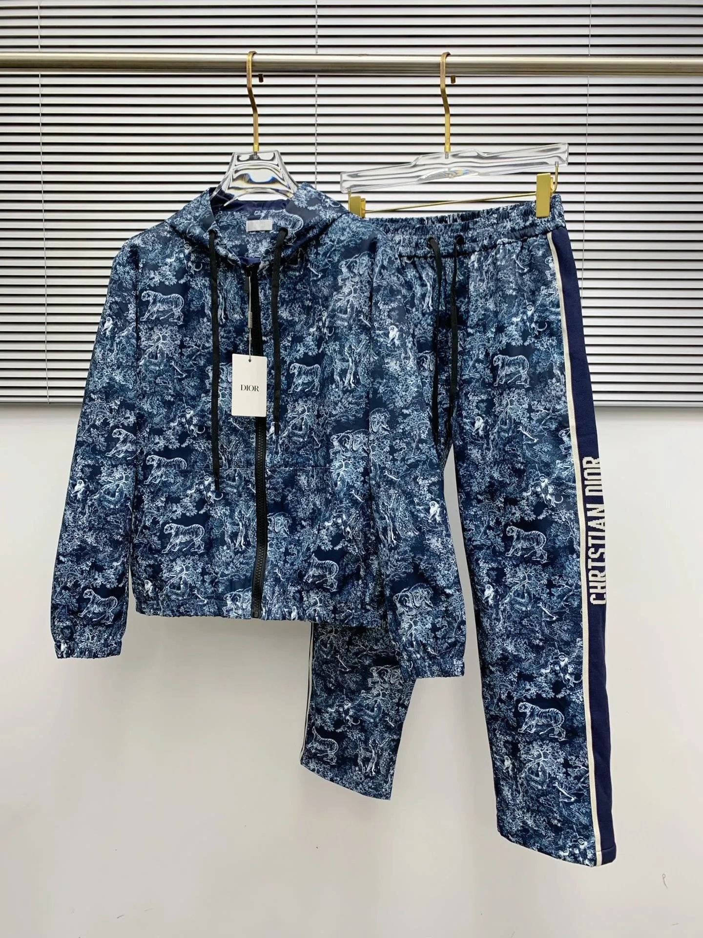 Product view 4
