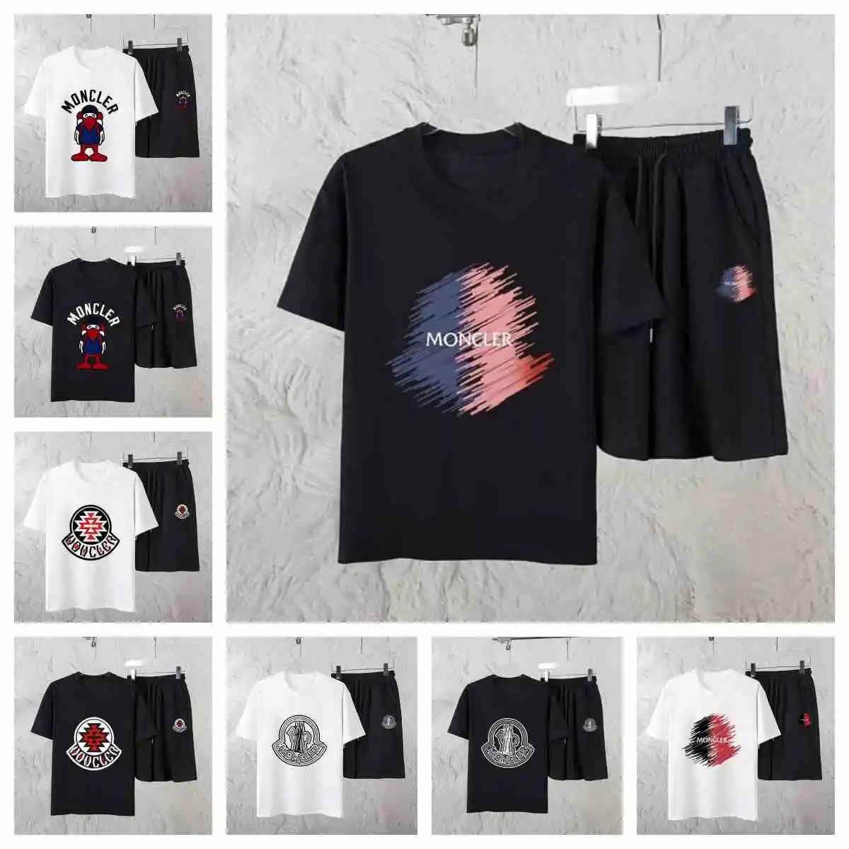 Moncler Graphic T-Shirt/Shorts