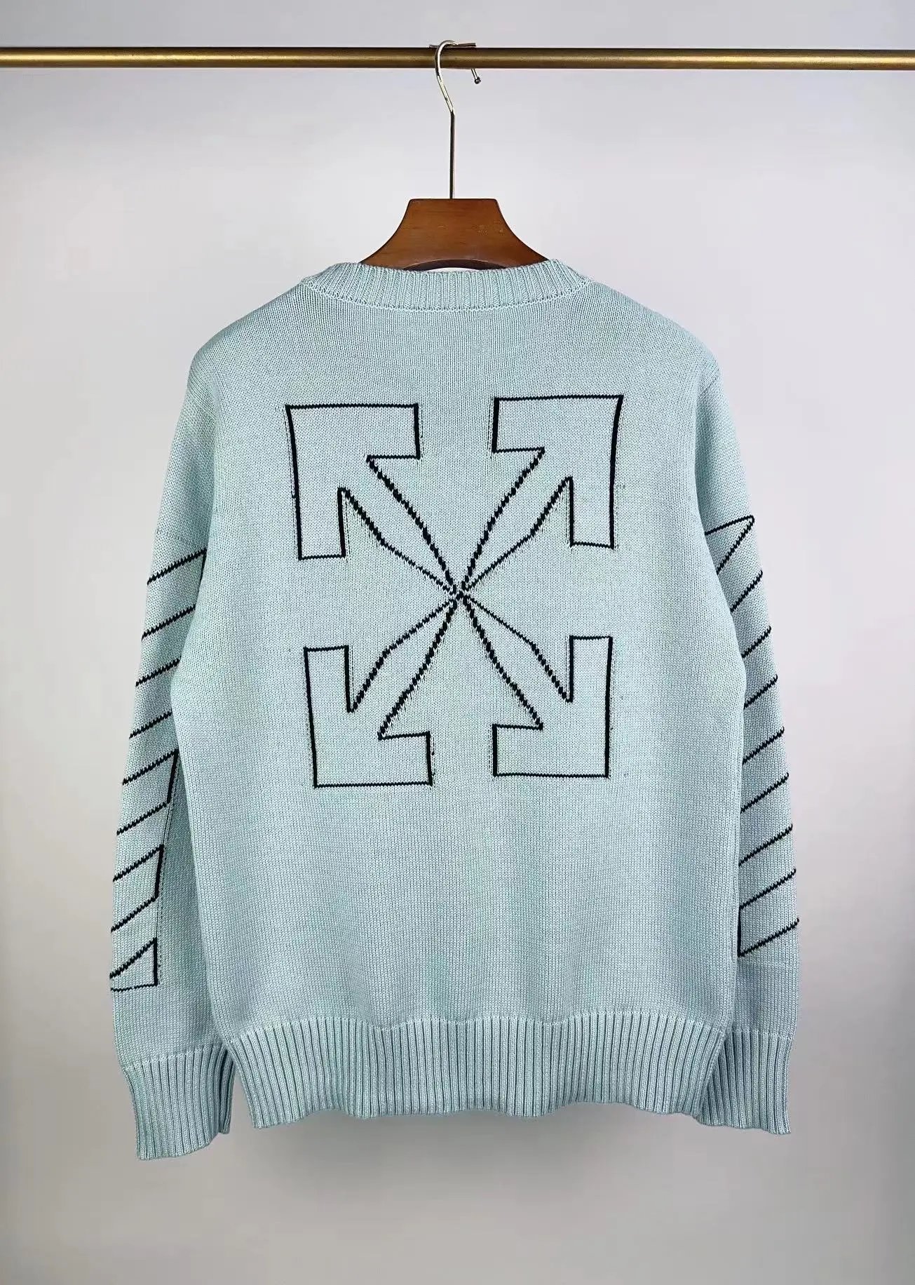 Off-White Arrow Print Mohair Blend Sweater Gray - 16
