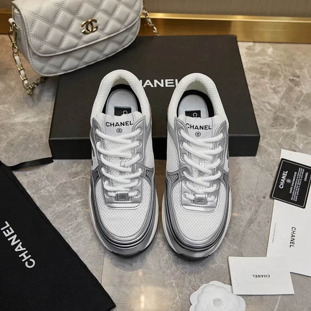 Chanel Sneakers Chunky lace-up with interlocking CC logo product detail image 38