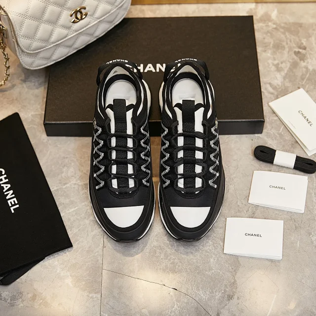 Chanel Sneakers Chunky lace-up with interlocking CC logo product detail image 30