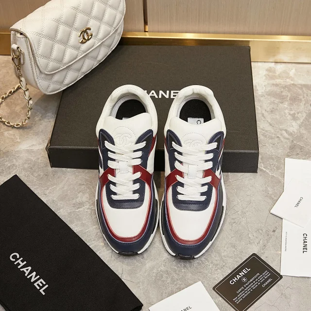 Chanel Sneakers Chunky lace-up with interlocking CC logo product detail image 46