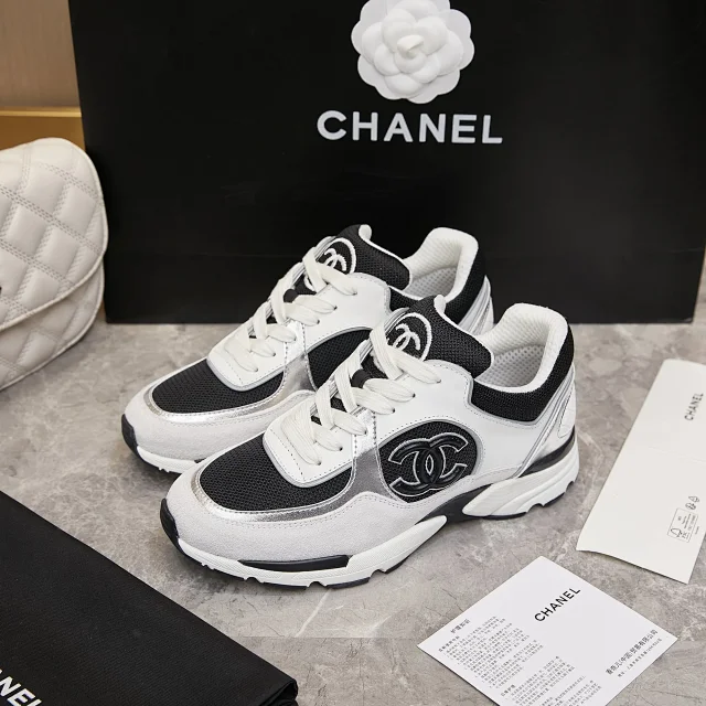 Chanel Sneakers Chunky lace-up with interlocking CC logo product detail image 11