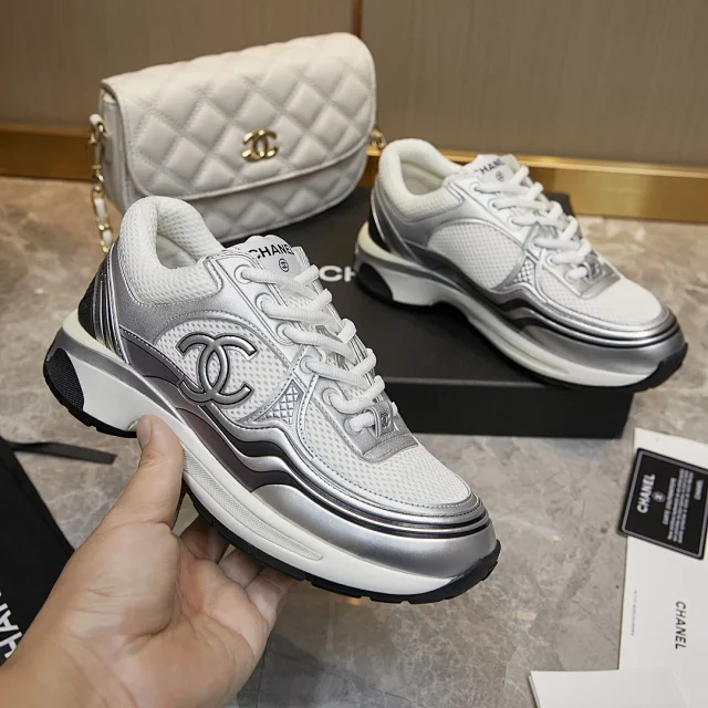 Chanel Sneakers Chunky lace-up with interlocking CC logo product detail image 37
