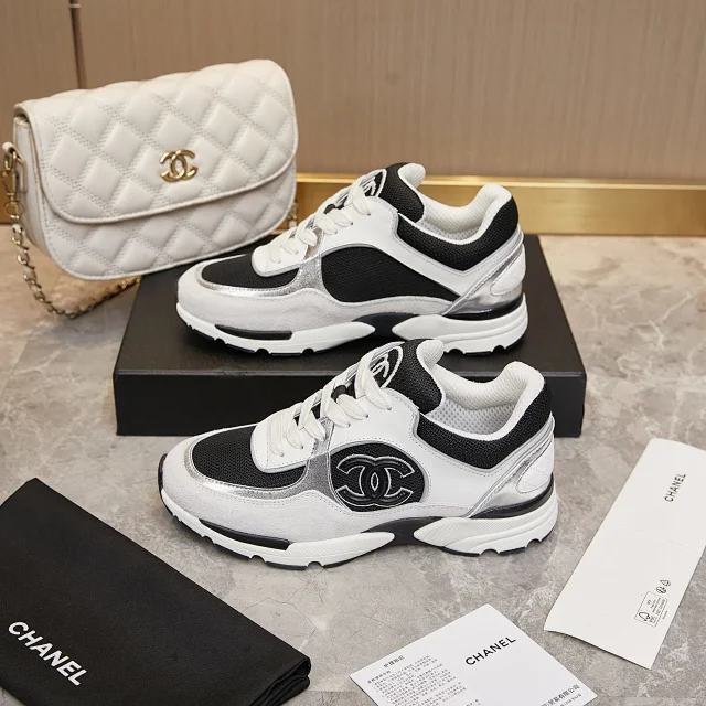 Chanel Sneakers Chunky lace-up with interlocking CC logo product detail image 13