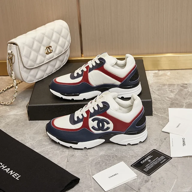 Chanel Sneakers Chunky lace-up with interlocking CC logo product detail image 45