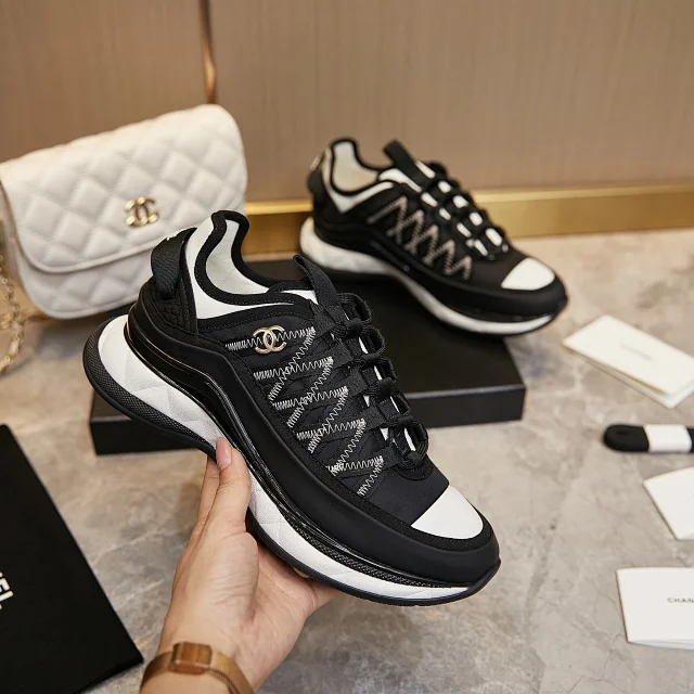 Chanel Sneakers Chunky lace-up with interlocking CC logo product detail image 28
