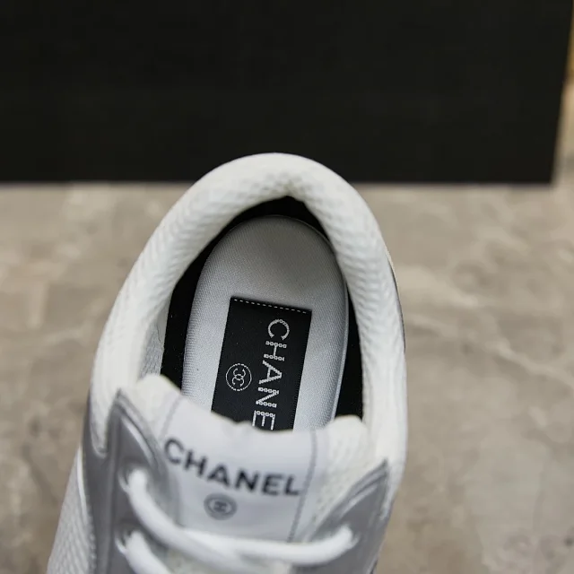 Chanel Sneakers Chunky lace-up with interlocking CC logo product detail image 40
