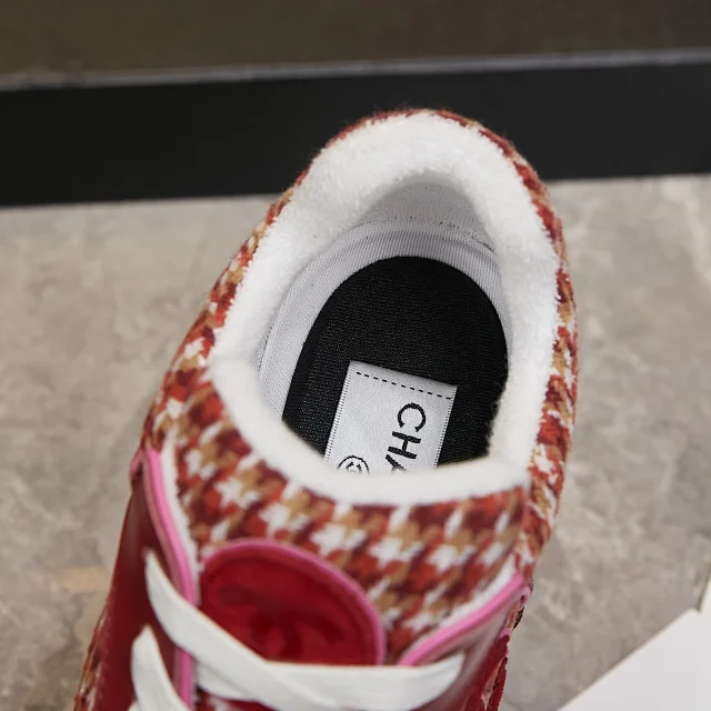 Chanel Sneakers Chunky lace-up with interlocking CC logo product detail image 24