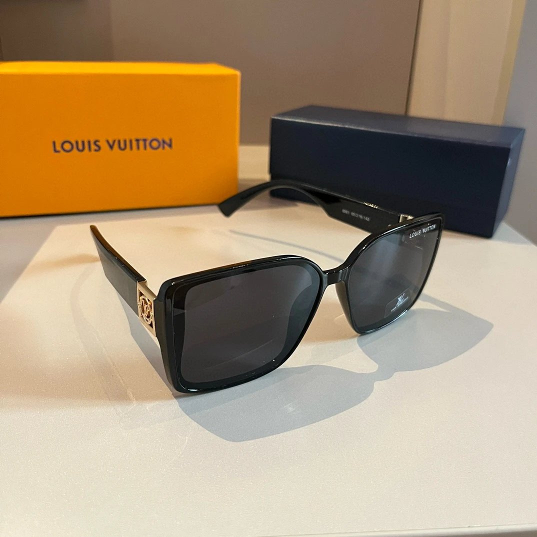 Versace Medusa Icon Black and Gold Sunglasses - 37