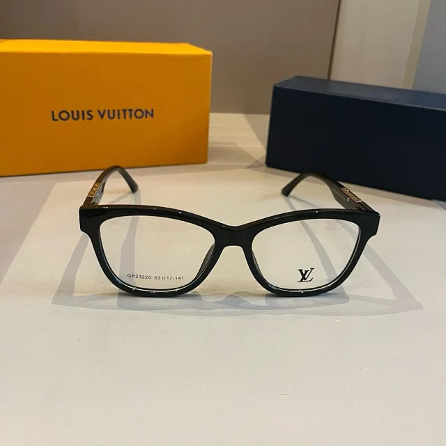 Louis Vuitton Eyewear Sunglasses product detail image 13