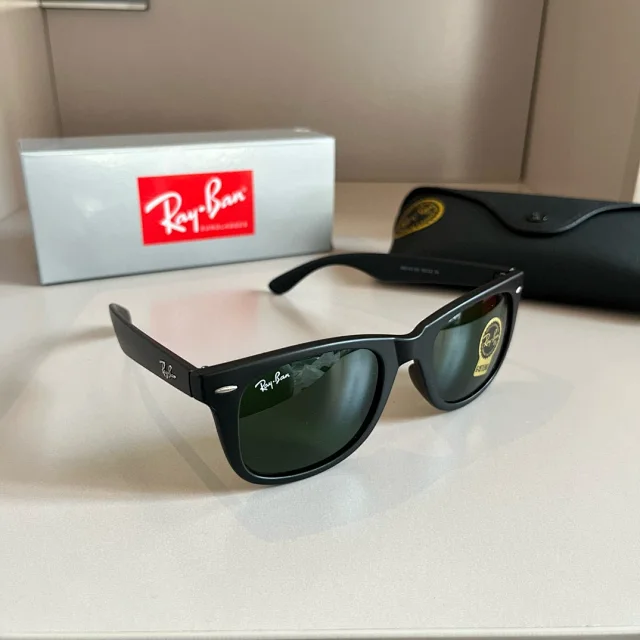 Louis Vuitton Eyewear Sunglasses product detail image 66