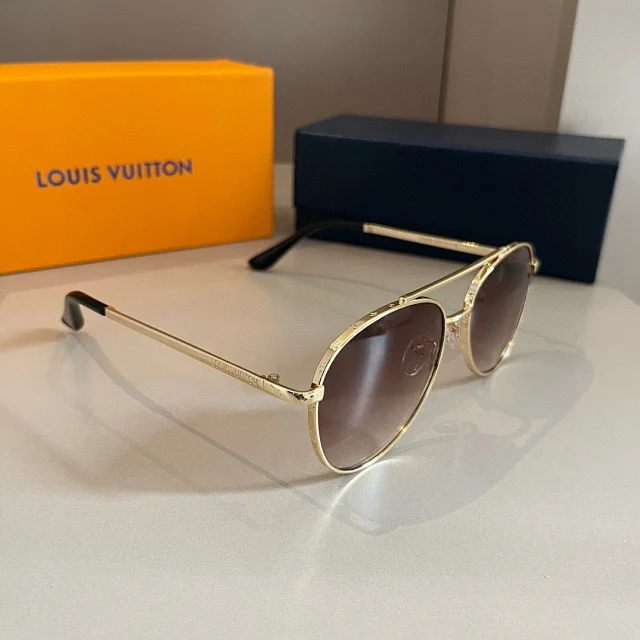 Louis Vuitton Eyewear Sunglasses product detail image 24