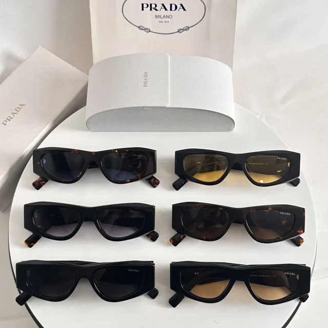 Louis Vuitton Eyewear Sunglasses product detail image 56